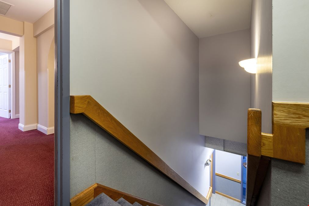 898 Ethan Allen Hwy Private Suites
