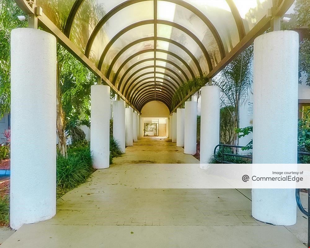 Executive University Courts