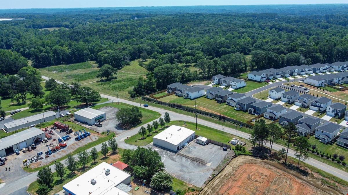 3,200 SQ FT Flex Space Near HWY 76- I-85- Pendleton