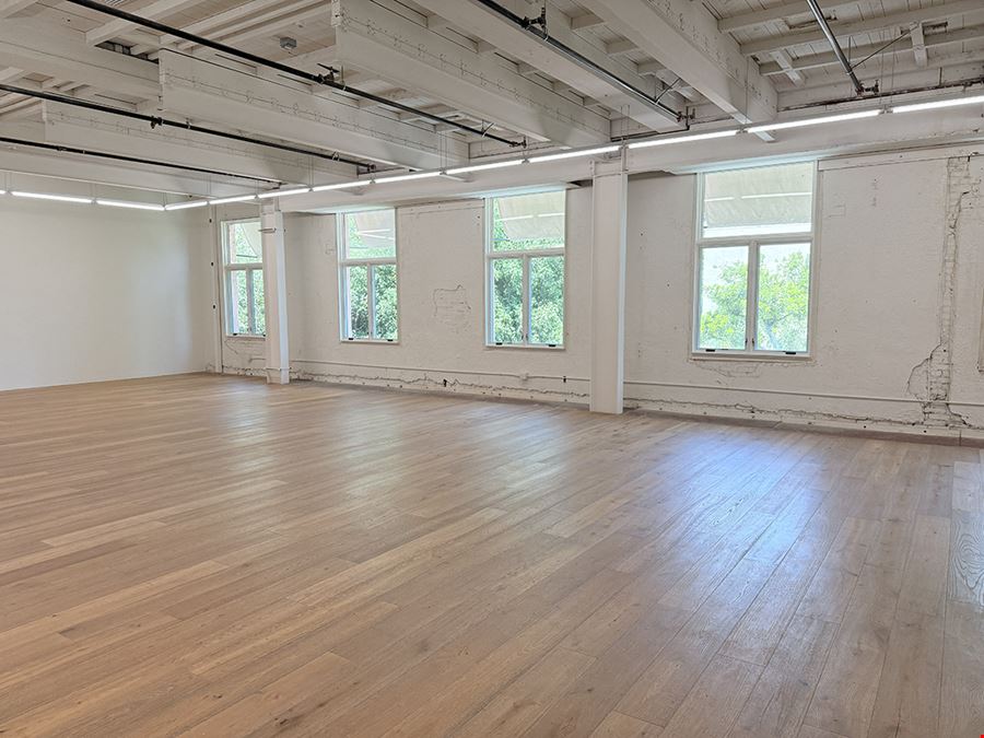 2500 W 7th St