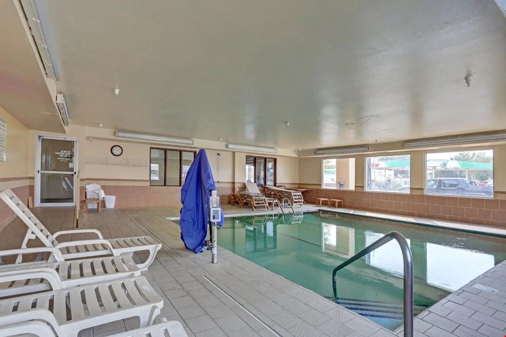 Quality Inn  Pierre
