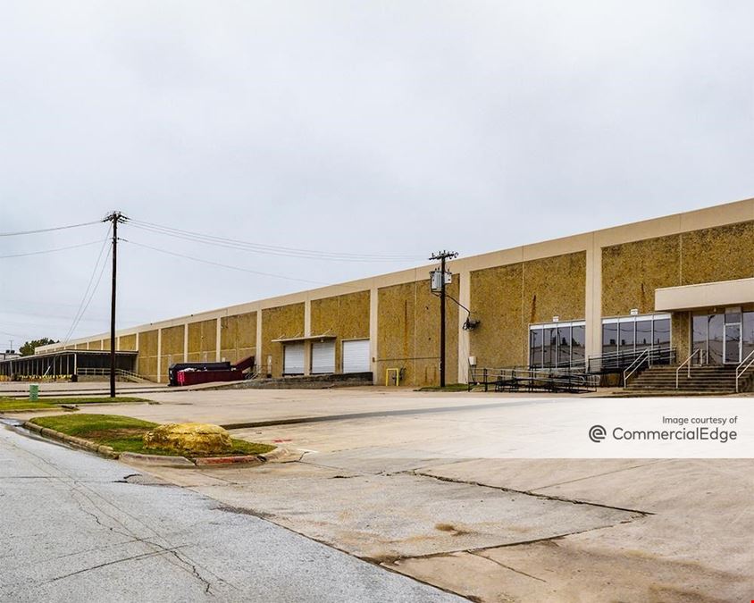 2205-2215 E. Pioneer Dr.