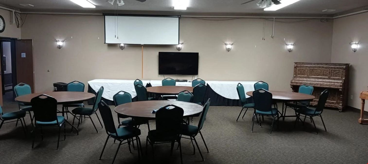 De Smet Inn & Suites