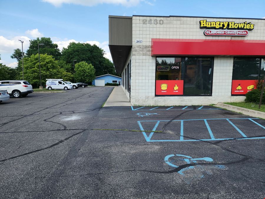 2460 Cedar St - Garage