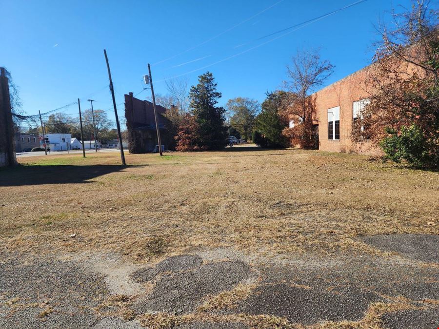 5 Parcel Package in Robersonville
