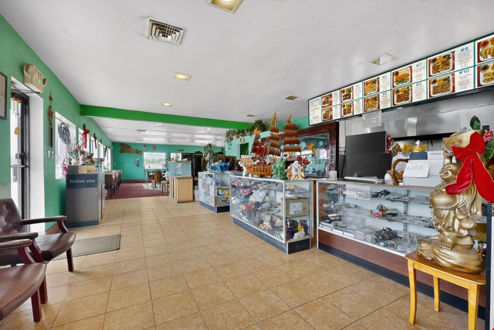 724 N Main St