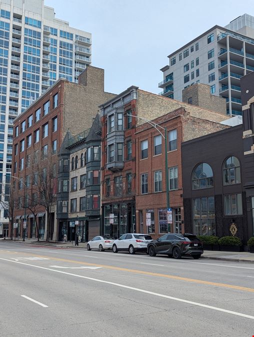 ±2,600 to 8,010 SF Class A Office Sublease in River North