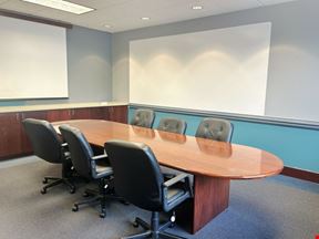 200 Cascade Pointe Ln, Unit 105