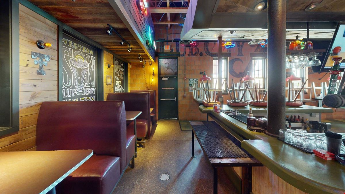 West End Restaurant Pad
