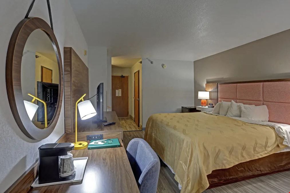 Quality Inn  Pierre