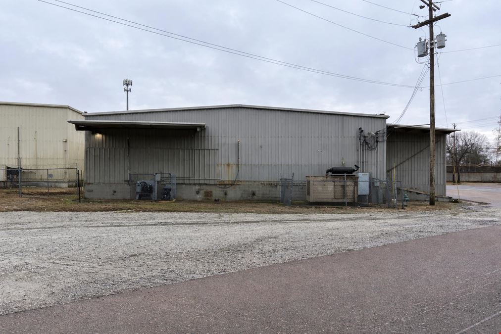 N Royal Truck Shop