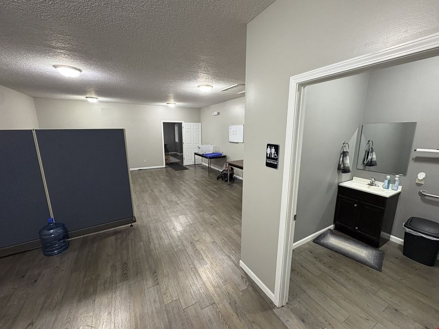 Coldwater Professional Centre 2,784 SF