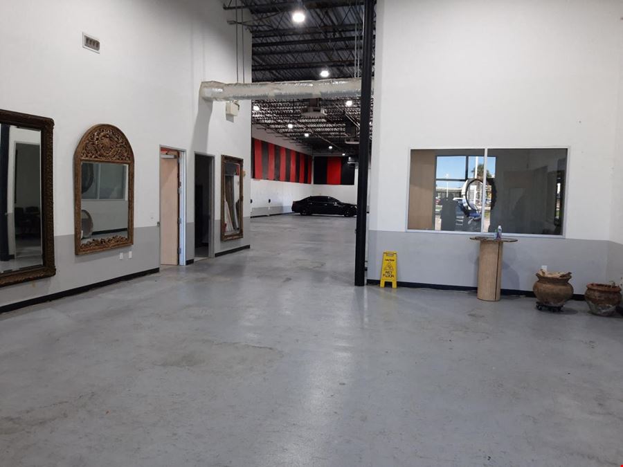 Industrial / Mix Use Industrial Space for Lease 12655 West Rd
