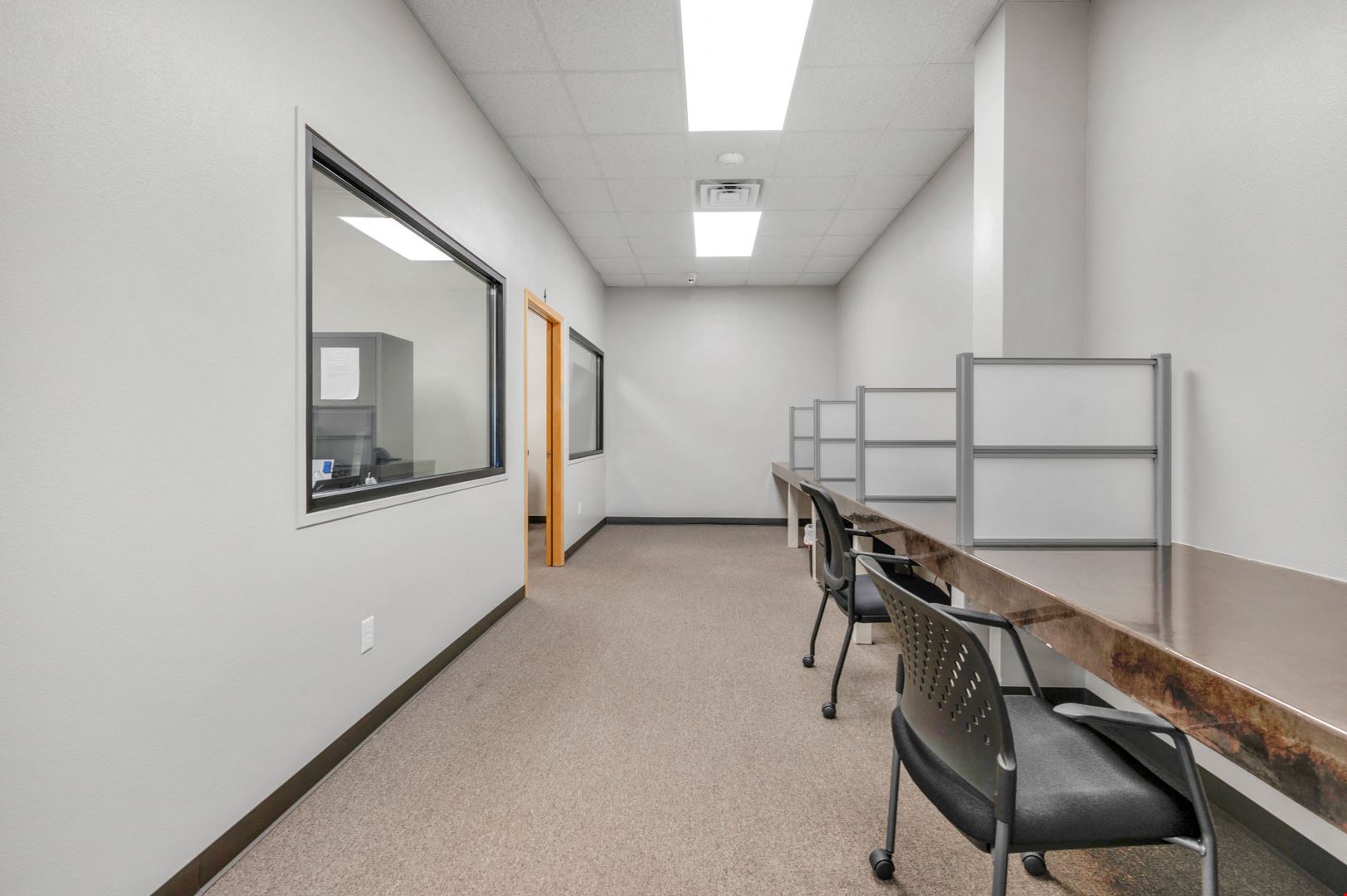 ±5,000 SF Turn Key Office/Warehouse Building - NW Fresno
