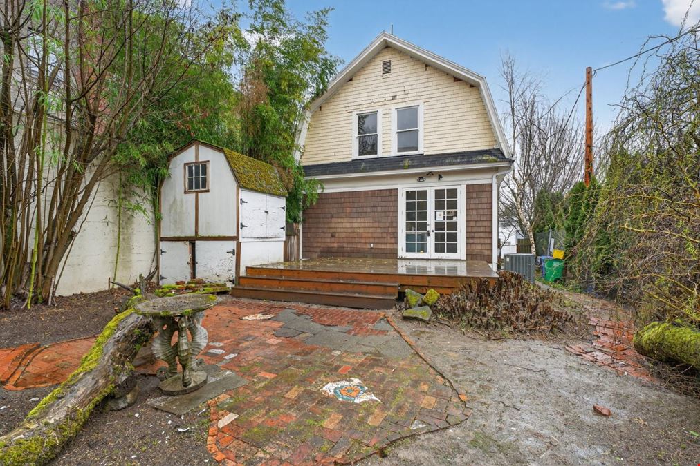 317 NE Sacramento St, Portland, OR 97212
