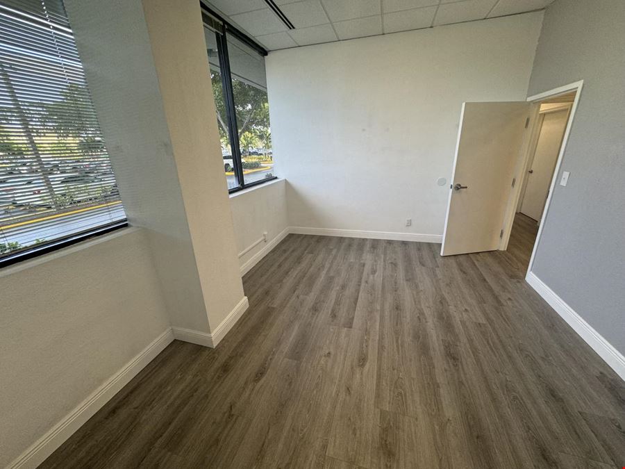 2293 SF Suite 103 Professional Office Space