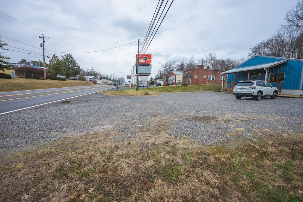 Commercial Building in Abingdon, VA for Sale