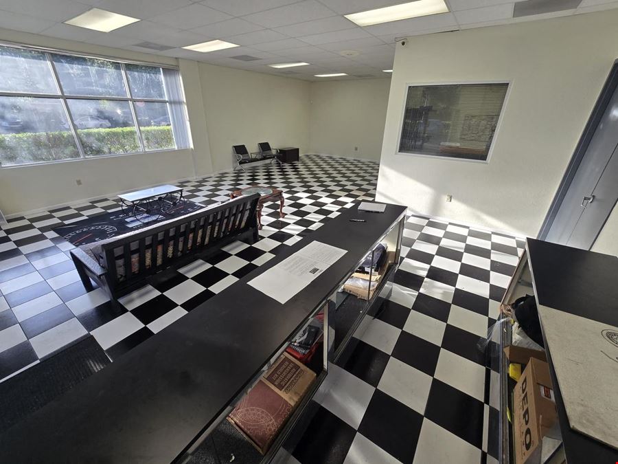 Industrial Flex Space | Corner Unit