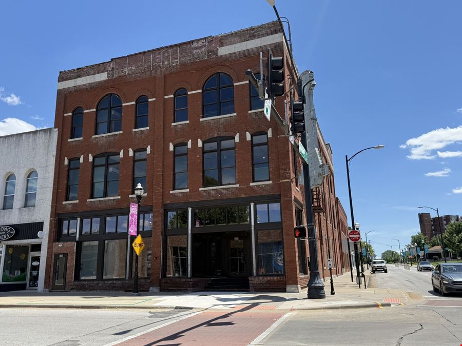 RETAIL/OFFICE SPACE FOR LEASE IN DOWNTOWN SPRINGFIELD