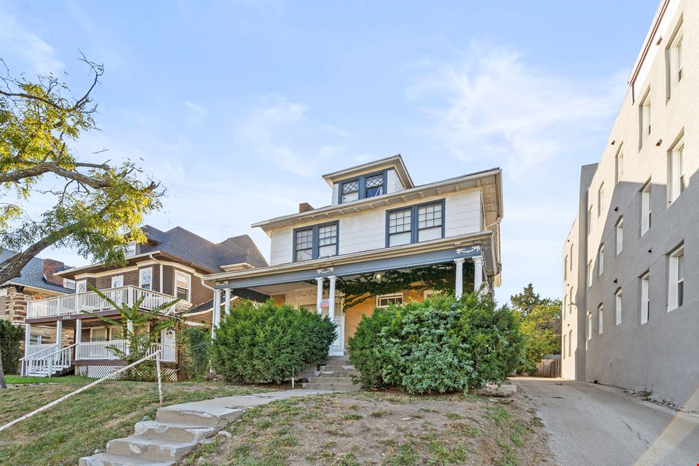 3826 Warwick
