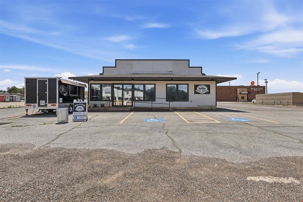 215 Shannon Rd E