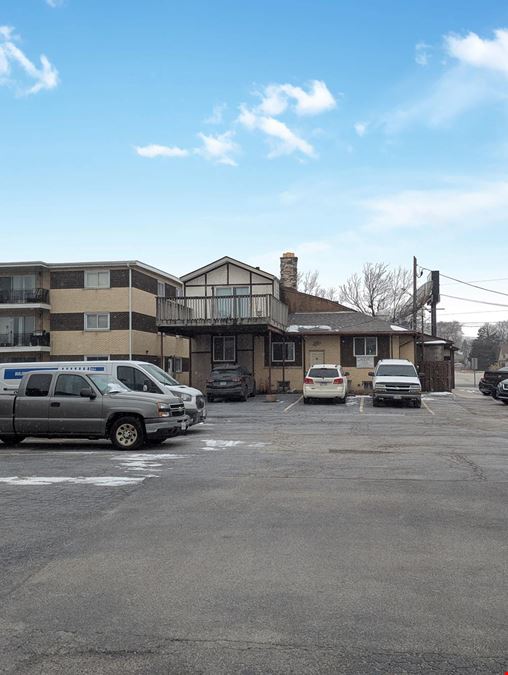 Turnkey Bar & Grill with Second-Floor Apartment