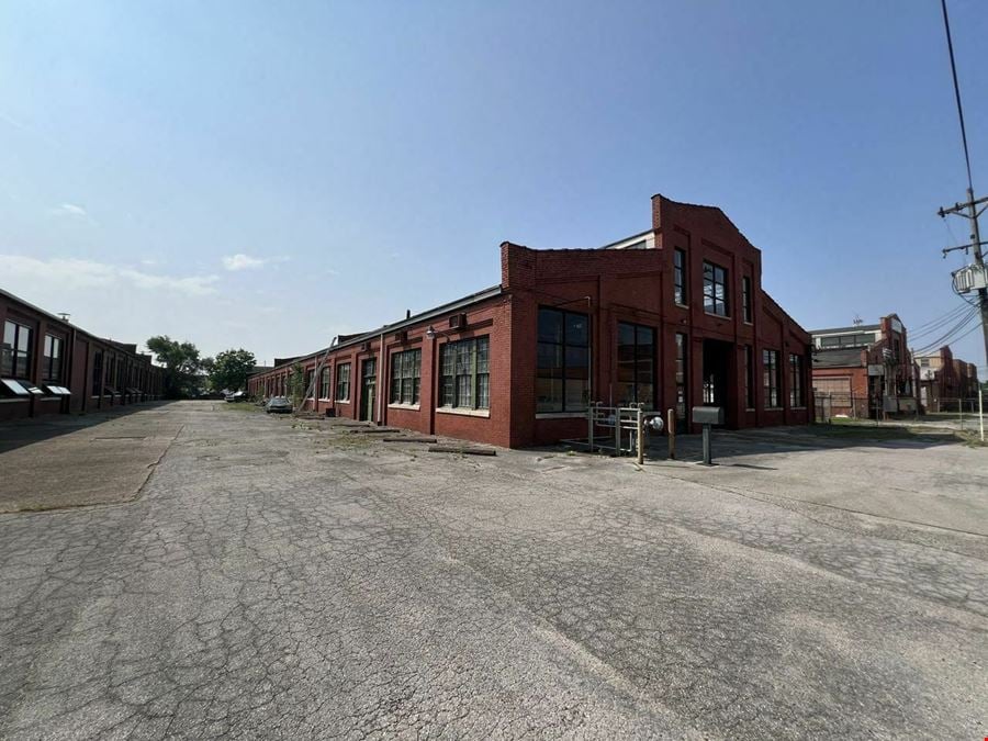 1809 & 1815 Commerce Rd, Louisville, KY