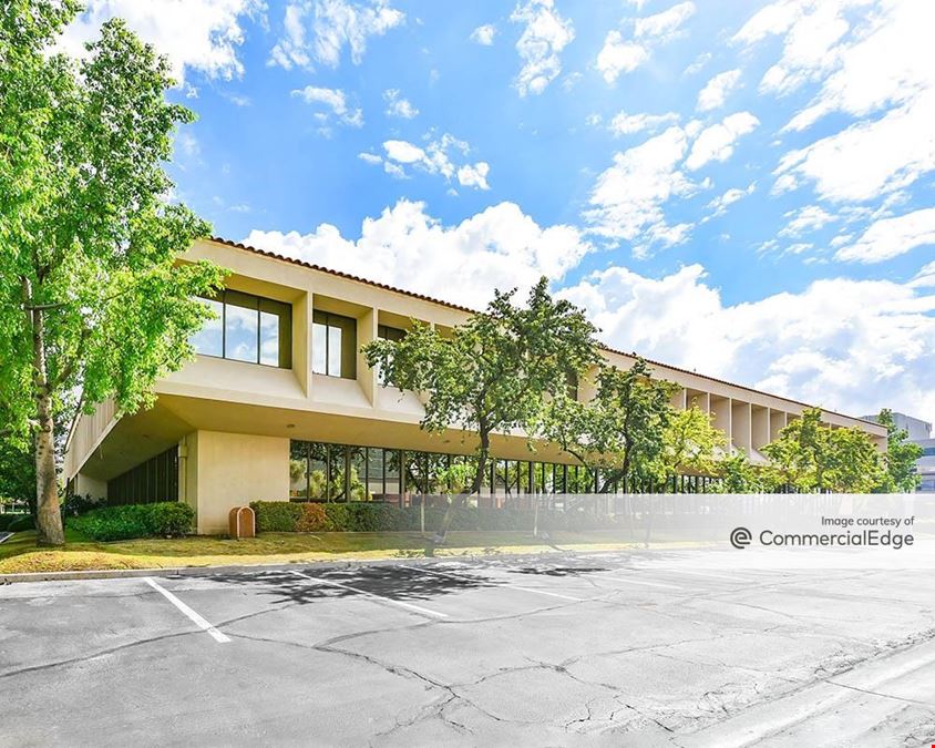 2200 East Camelback Road