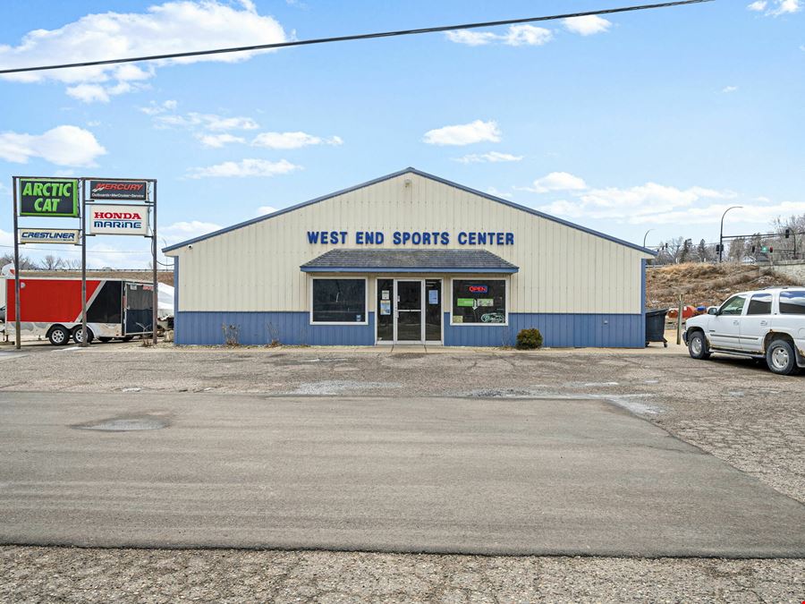 Turn key boat and ATV repair shop is ready for new ownership!