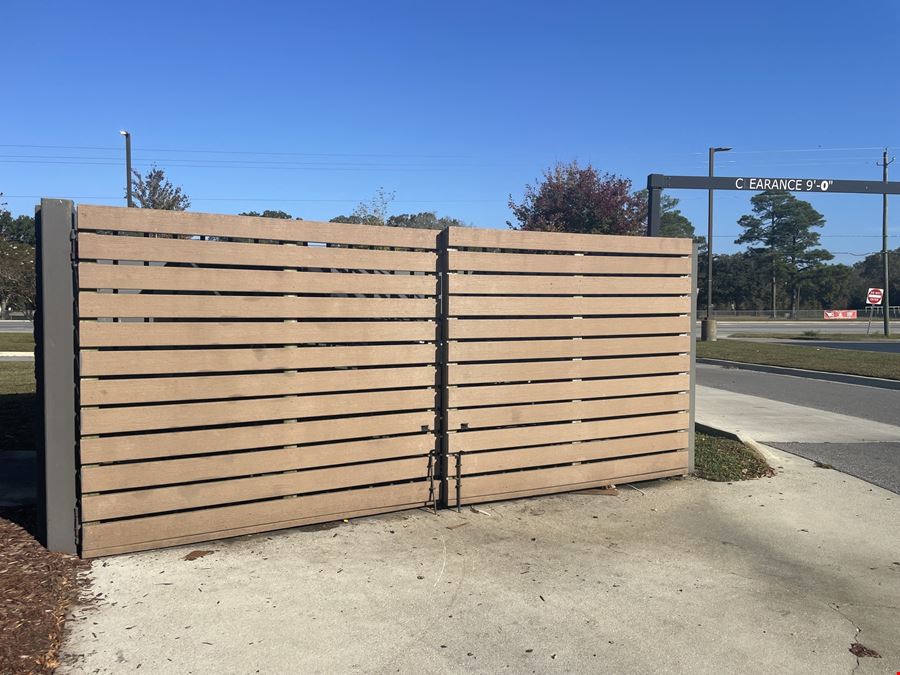 Drive Thru Freestanding Restaurant For Lease