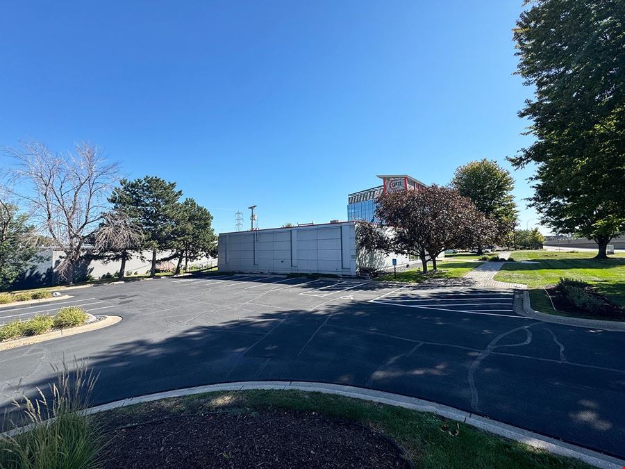 5200 W 78th Street