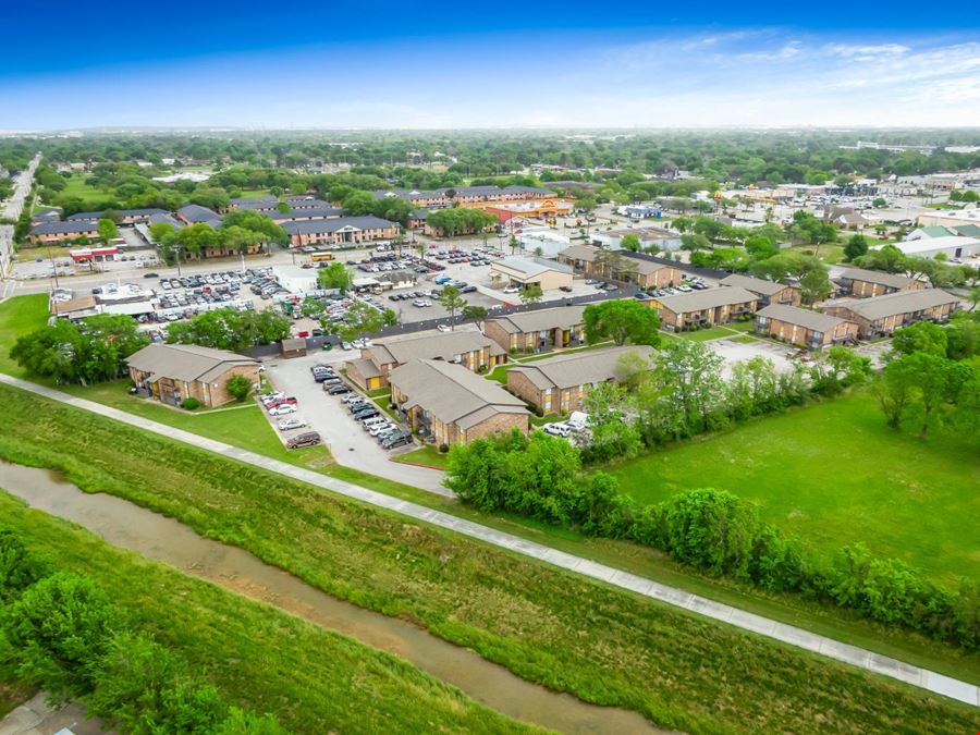Vista Gardens Apartments