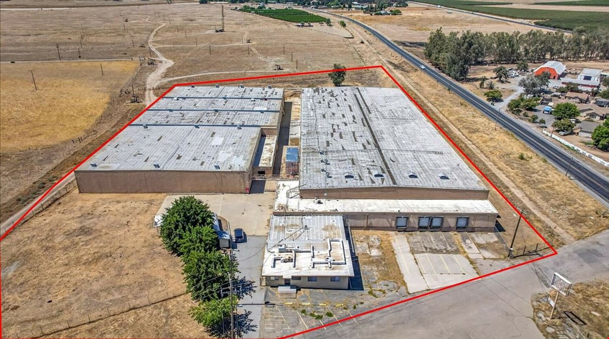 ±104,905 SF of Distribution Warehouse on ±6.10 Acres