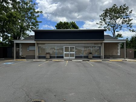 Preview of Retail space for Rent at 274 Bay Shore Road