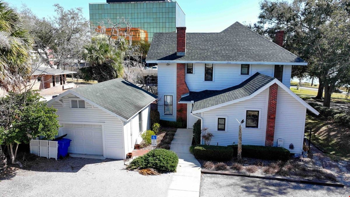 Historic Lake Morton Office For Lease - 2,848 SF Two Story