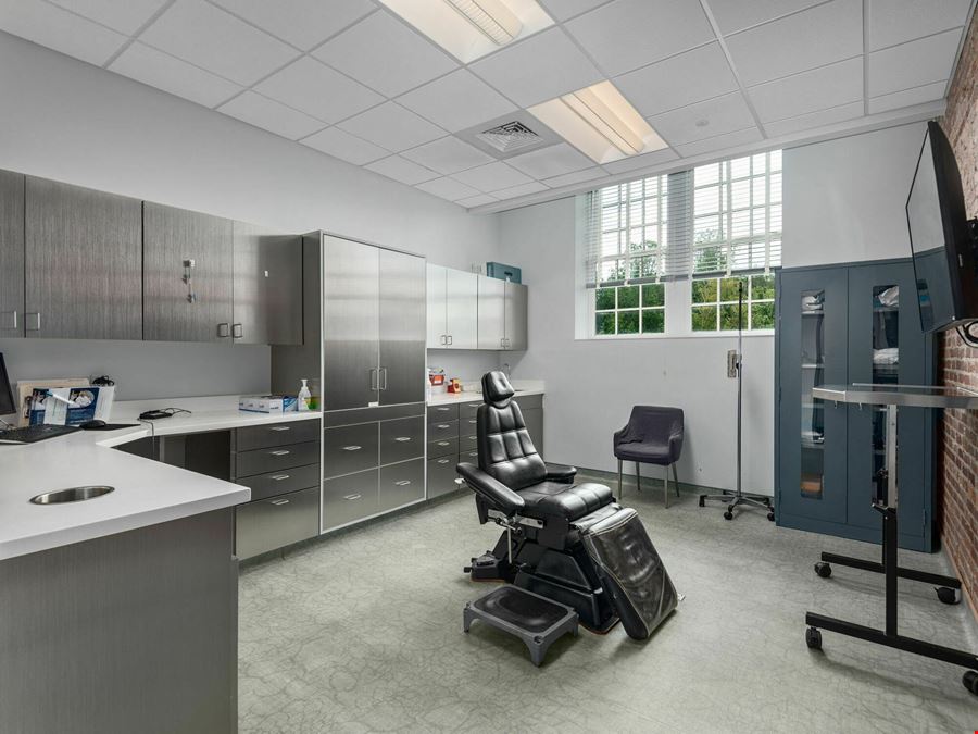 4 Vanderbilt Dr. Ste. 210