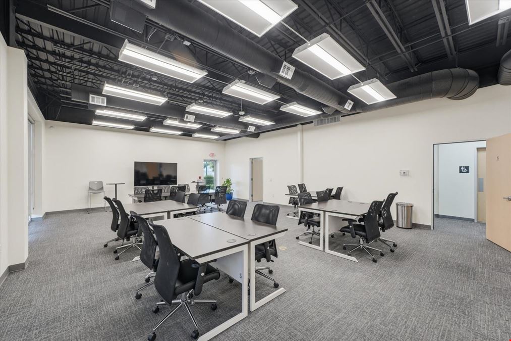 2880 Broadway Bend Dr 