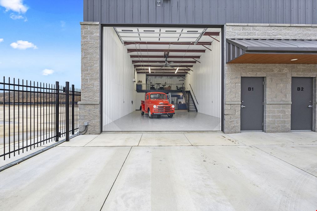 Mammoth Garage Condos
