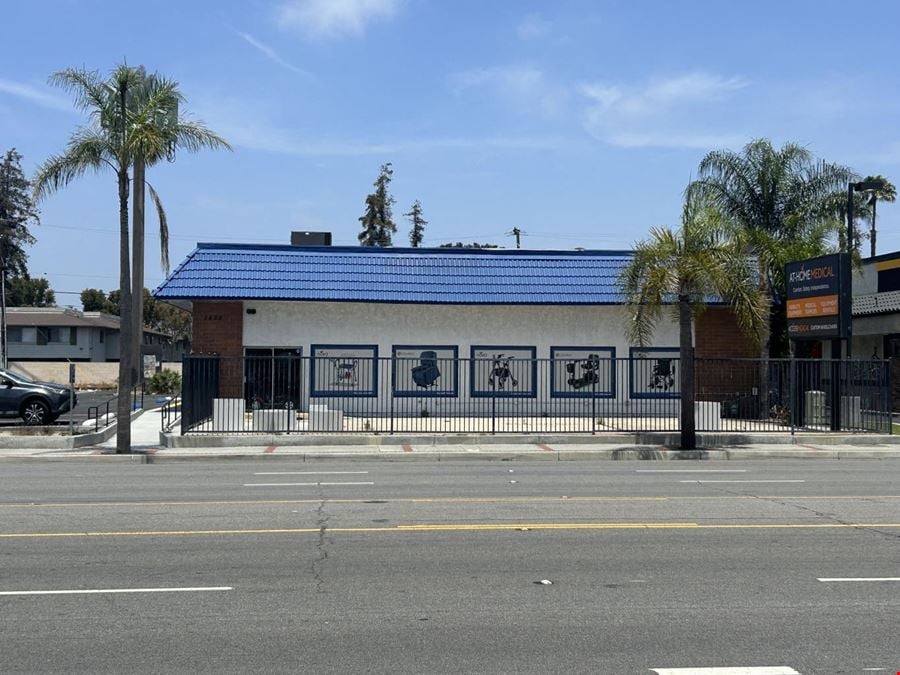 1525 W Chapman Avenue