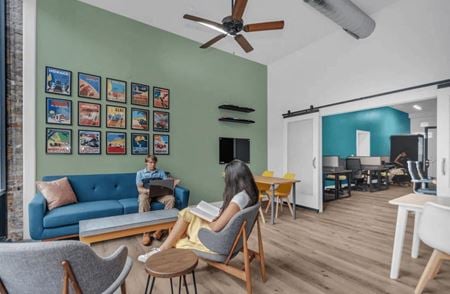 Preview of Coworking space for Rent at 4336 West Lawrence Avenue