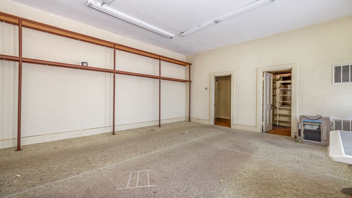 300 E. Ludington St.