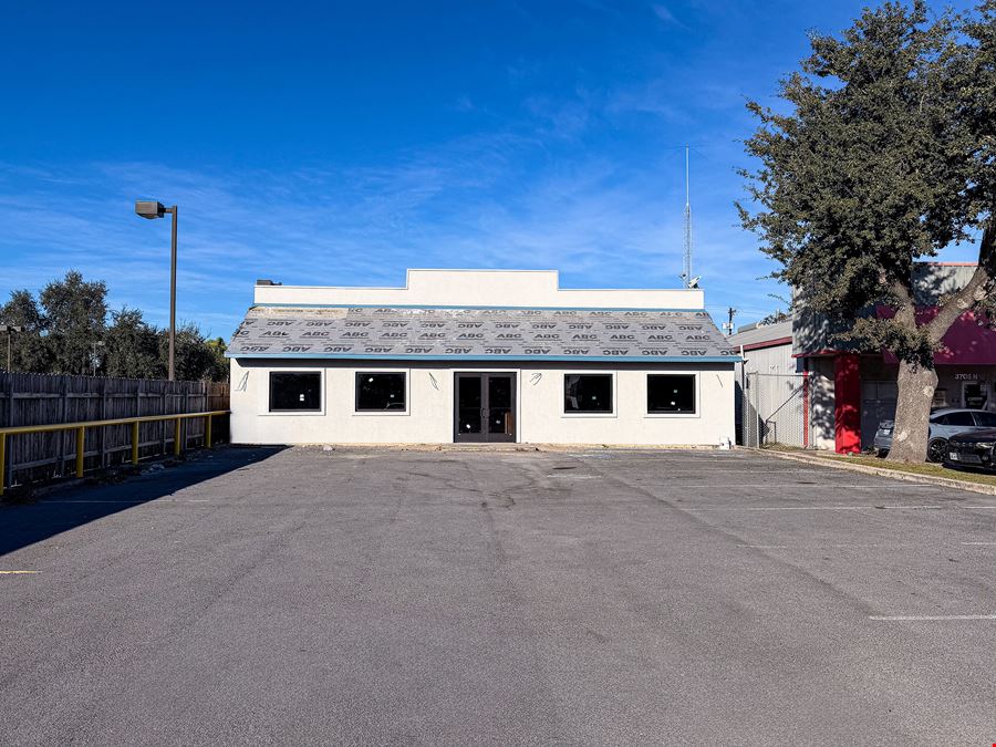 3619 N. 10th St.-Lone Star Bar-B-Que