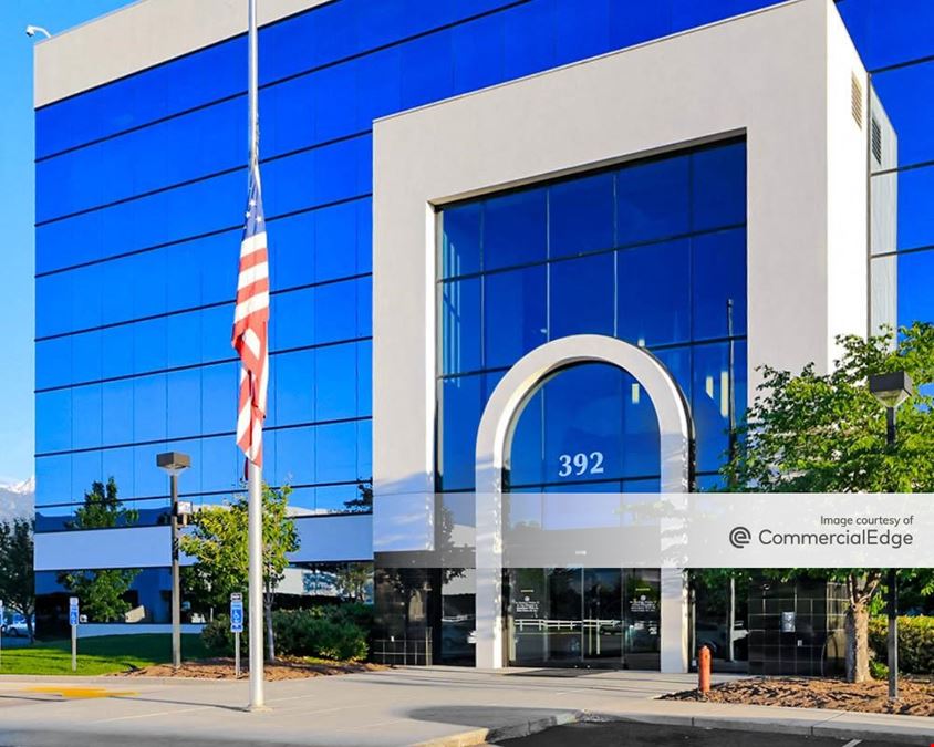 392 Commerce