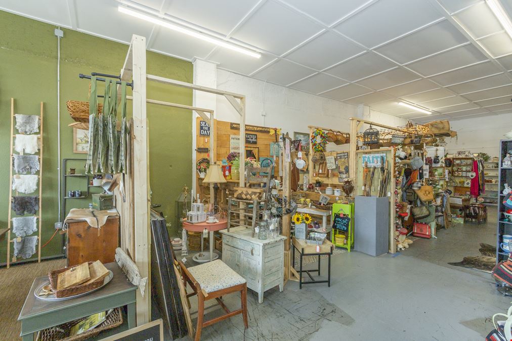 157 W Main St