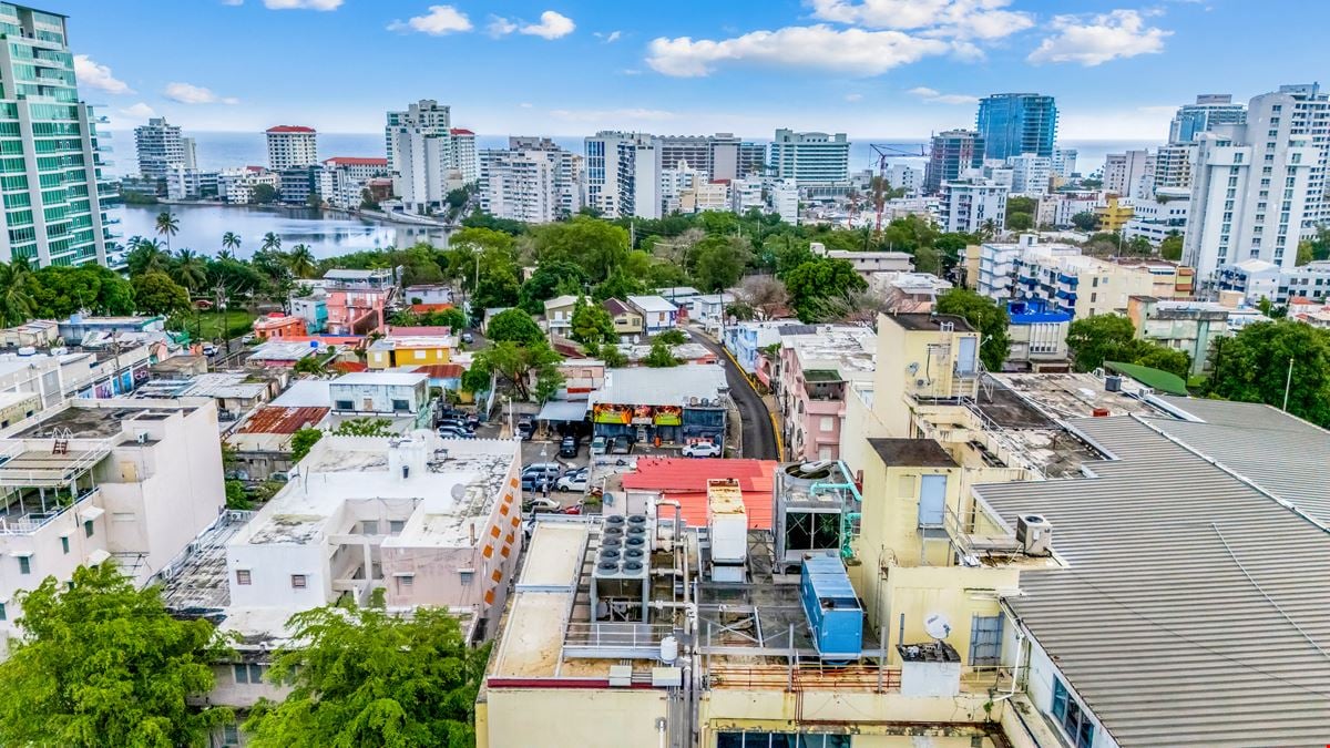 Three-story Commercial Building @ Ponce de Leon, San Juan - For Sale