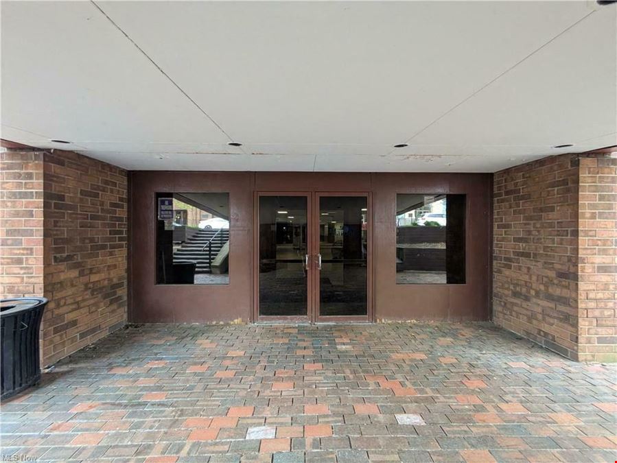 Victoria Place Building (Office/Retail) for Lease in Downtown Painesville, Ohio