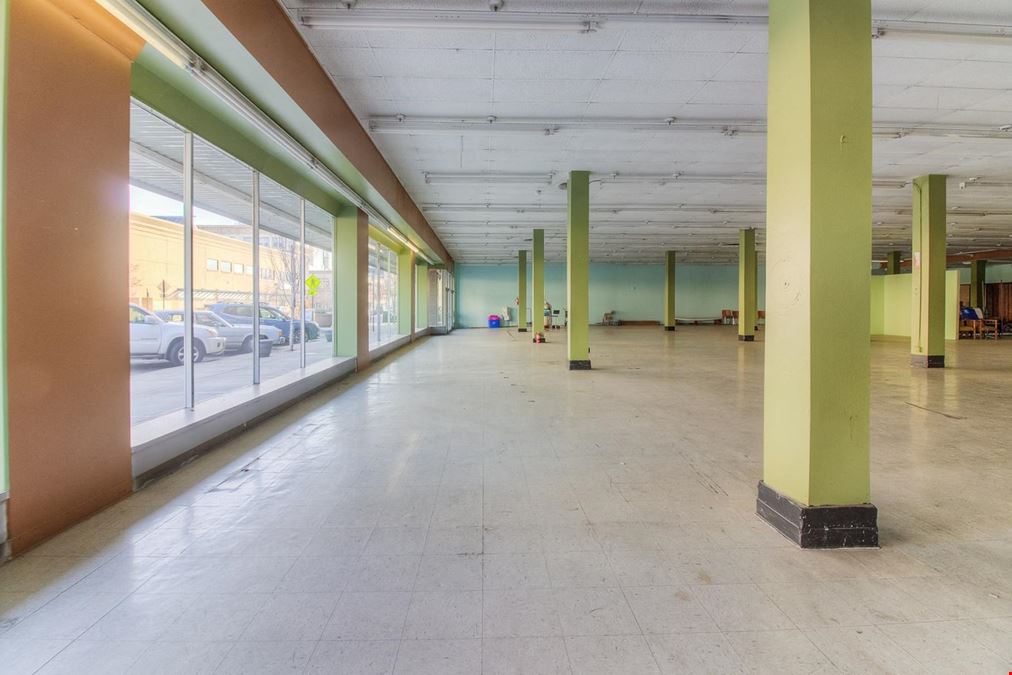 Commercial Property in Prime Downtown Location