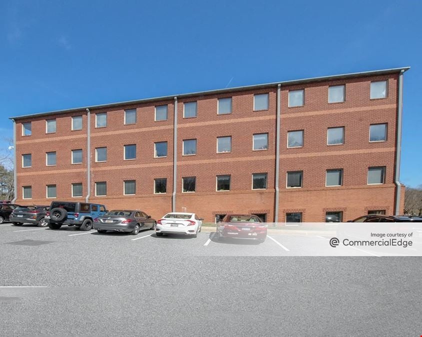 Lake Falls Professional Building