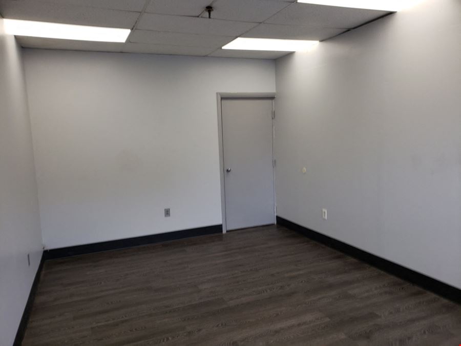 OFFICE SUITE | FOR LEASE