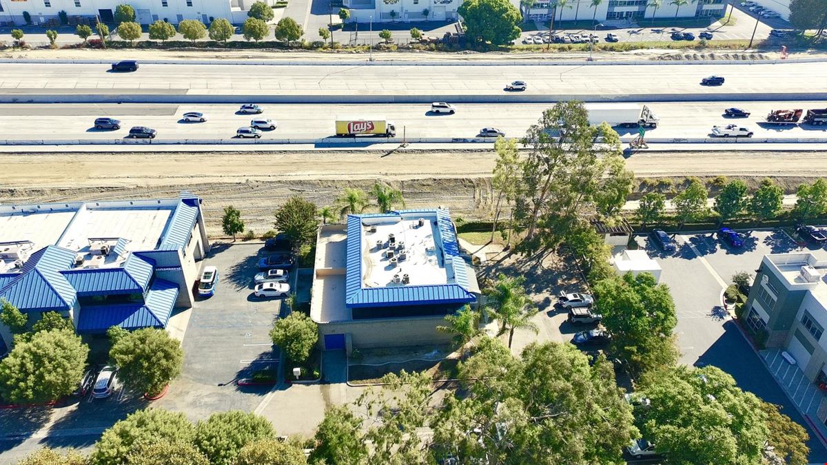 9233 Charles Smith Ave